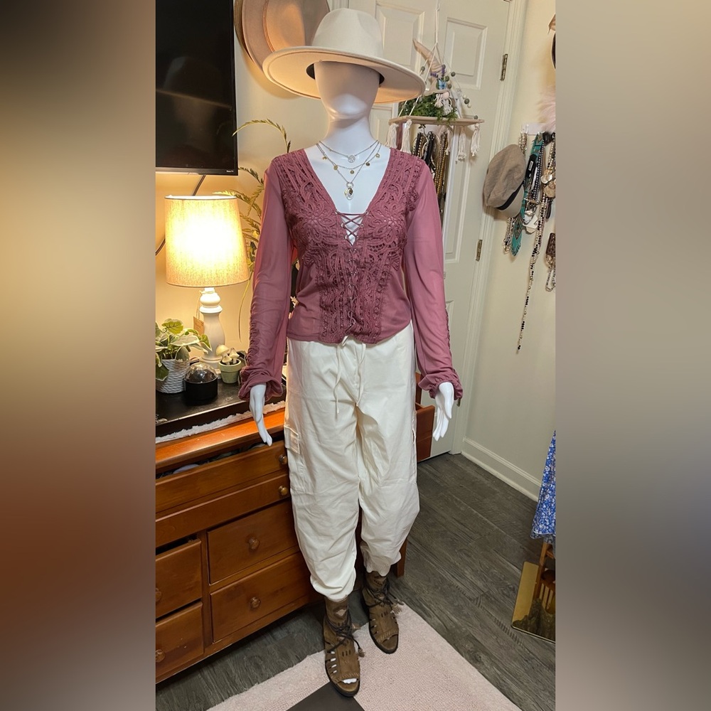 Women’s new with tag cream colored  Cargo Pants